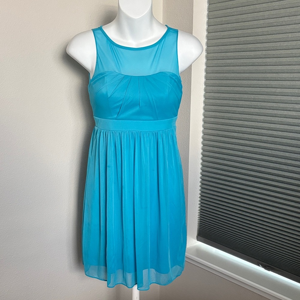 Elegant Blue Sleeveless Dress